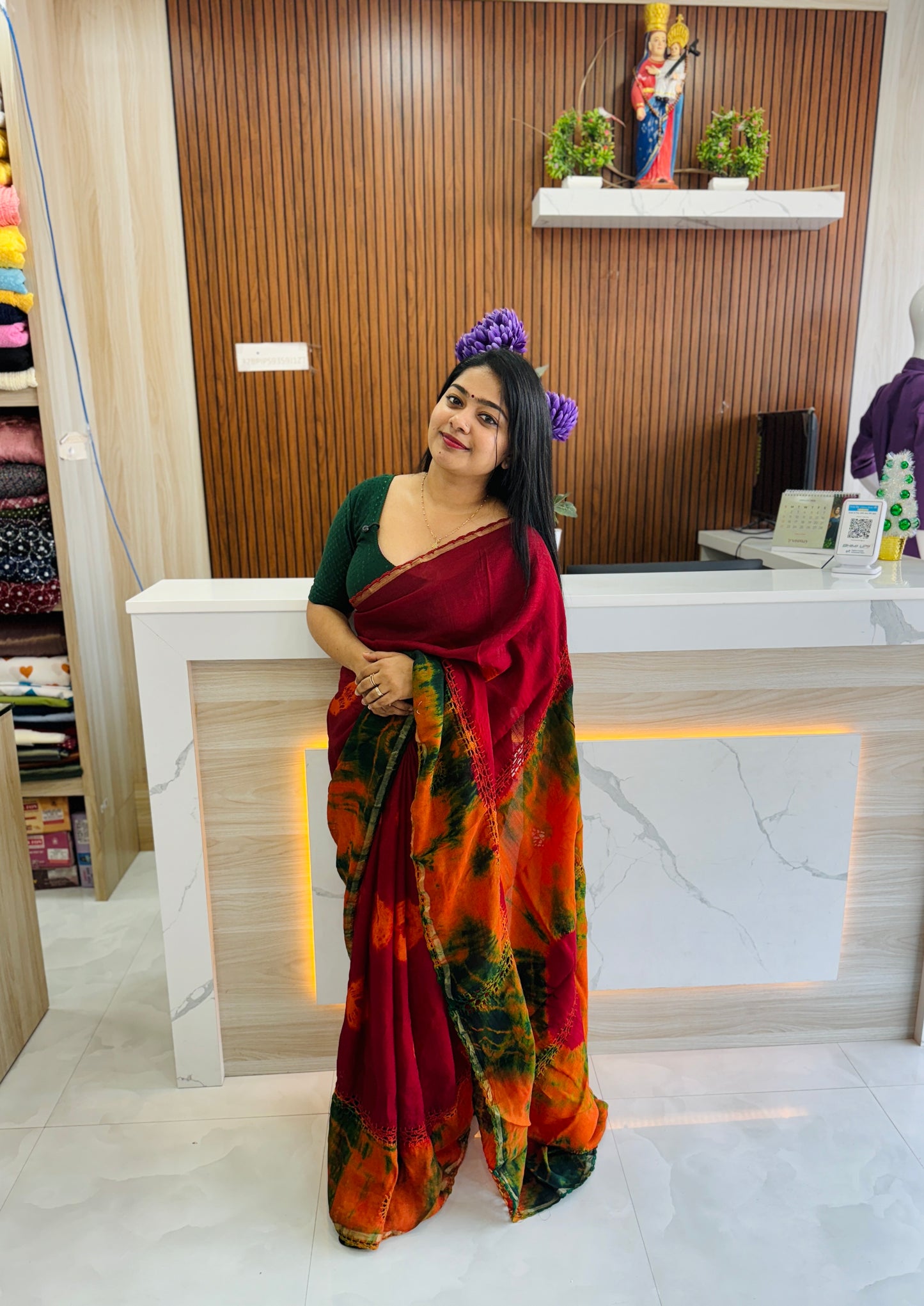 Premium Jute Silk Saree ( maroon & green combo )✨A1671