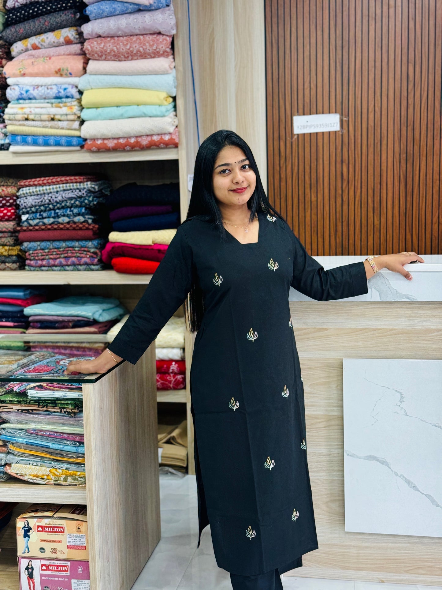 Lemon Yellow & Black Pure Cotton Slitted 2 piece Kurti with Threadwork & Pockets - A1462