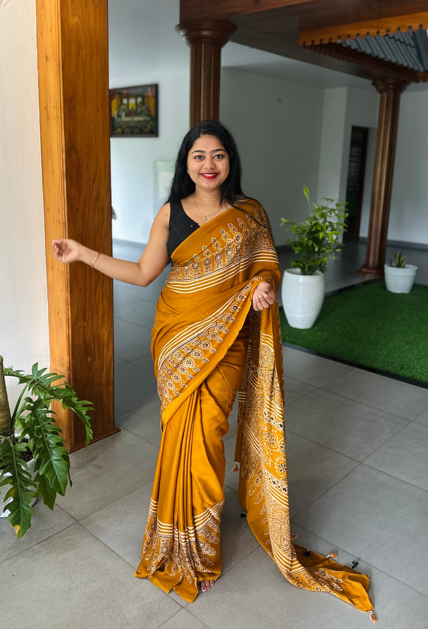 Premium Modal Silk Sarees A1989