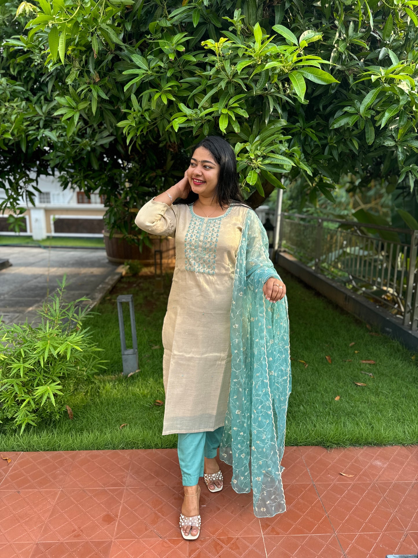 Tissue Silk 3 Piece Salwar Suit with intricate thread work- A1320