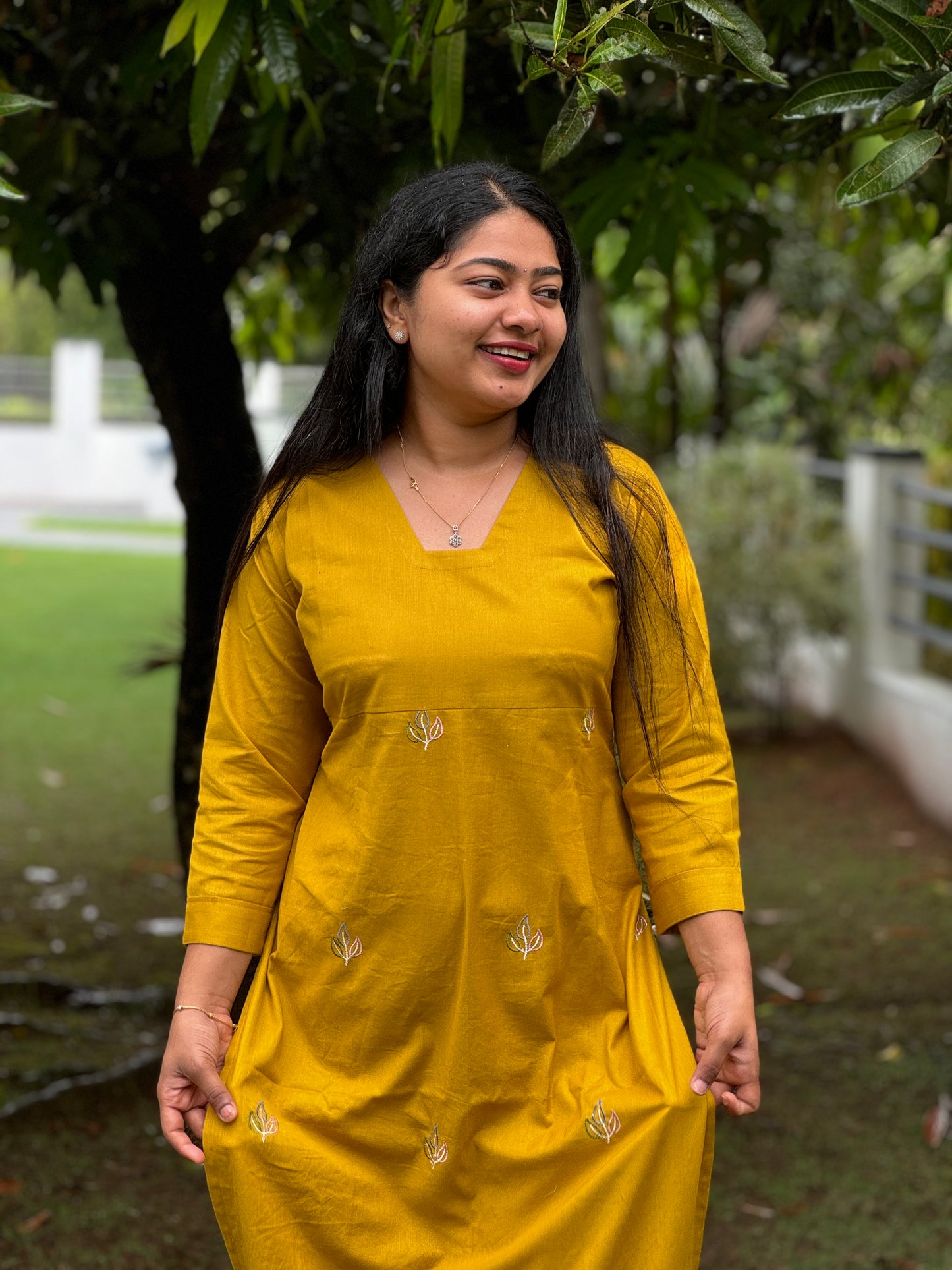Lemon Yellow & Black Pure Cotton Slitted 2 piece Kurti with Threadwork & Pockets - A1451