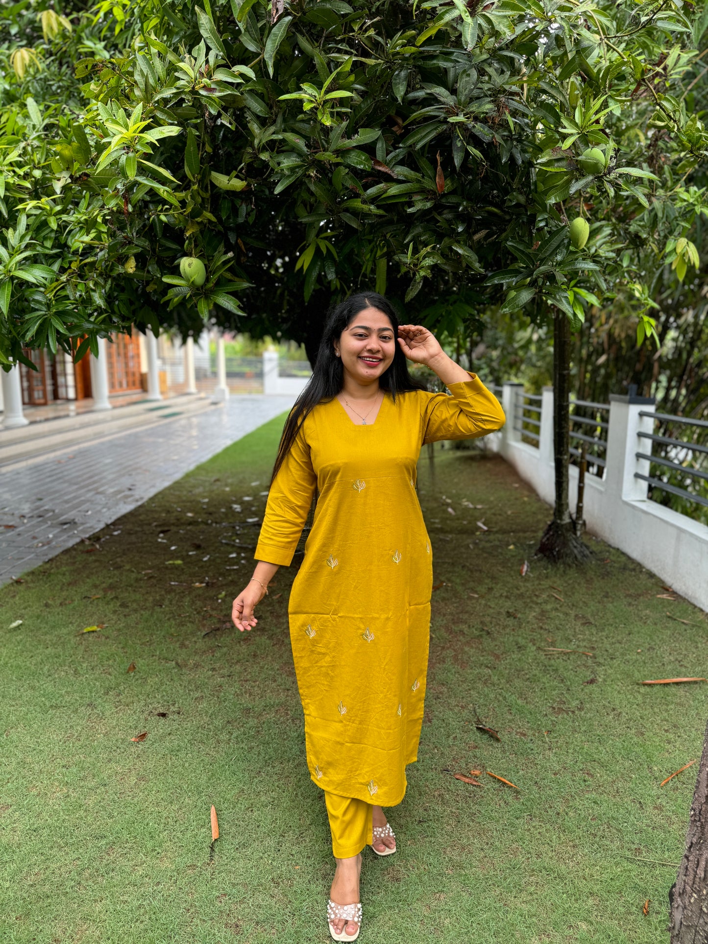 Lemon Yellow & Black Pure Cotton Slitted 2 piece Kurti with Threadwork & Pockets - A1451