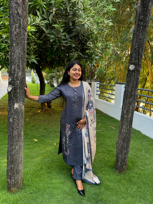 Elegant Silk top with Mulcotton duppata - A 1350