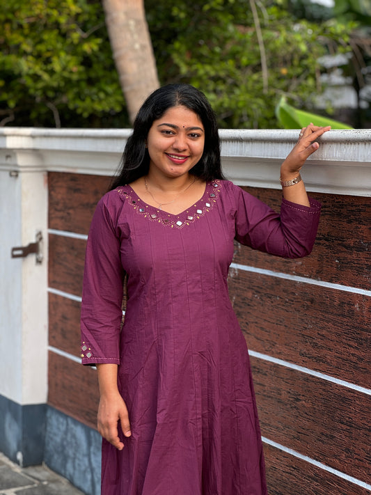 Elegant Wine Gadhwal Silk Co-Ord Set with Hand Kantha & Mirror Detailing - A1359
