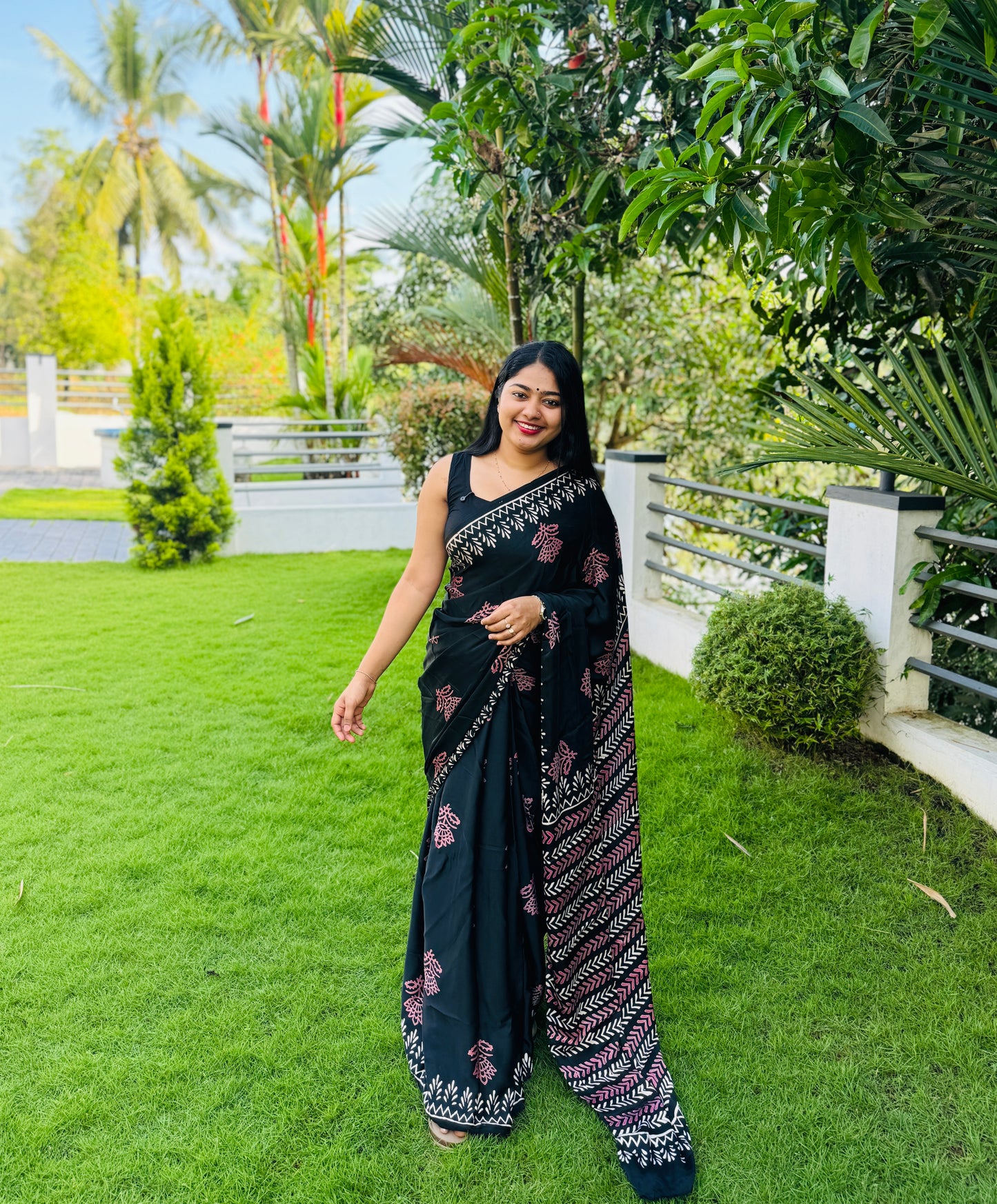 Elegant Black Modal Silk Saree A1600