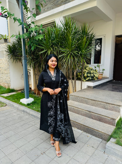 Black Soft cotton 3 Piece Salwar Suit with intricate thread work- A1311