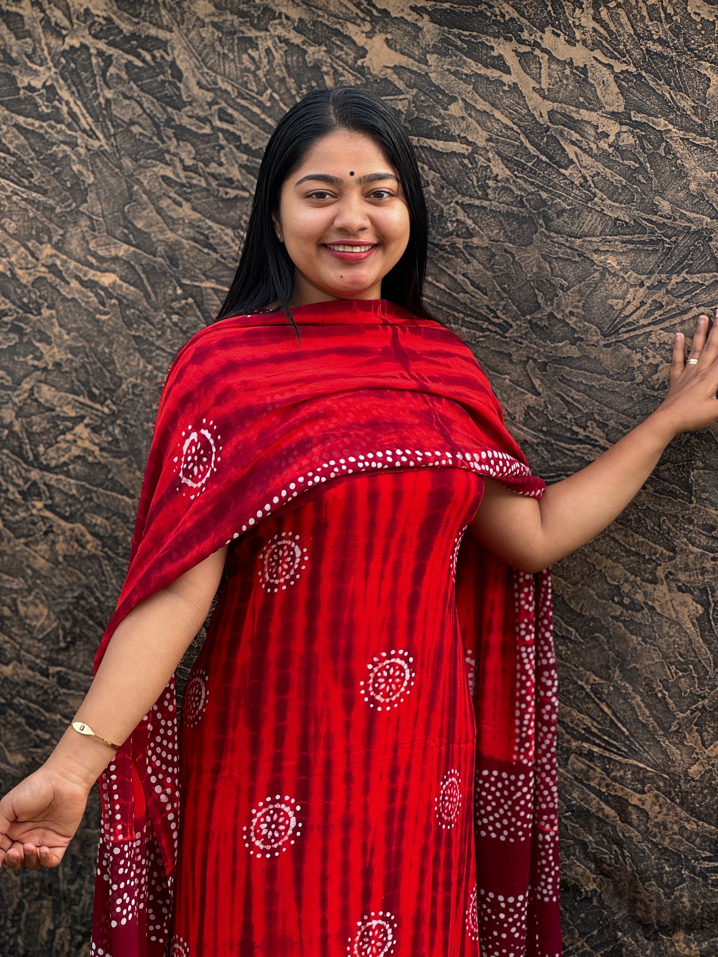 Unstitched three-piece premium georgette fabric.- A1433