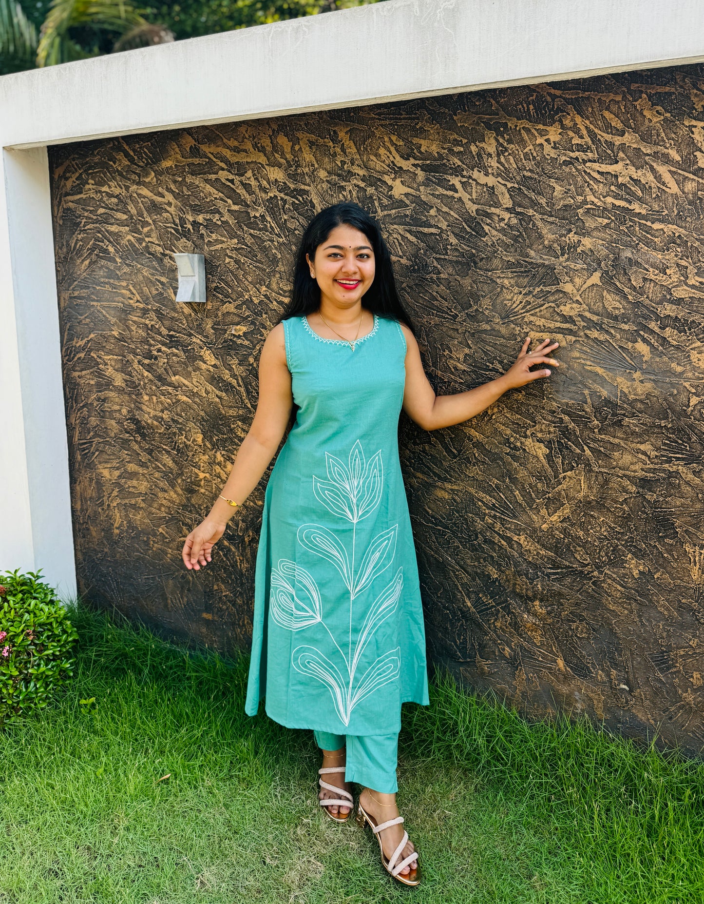 Pastel green sleeveless cord set in soft khadi cotton - A1402