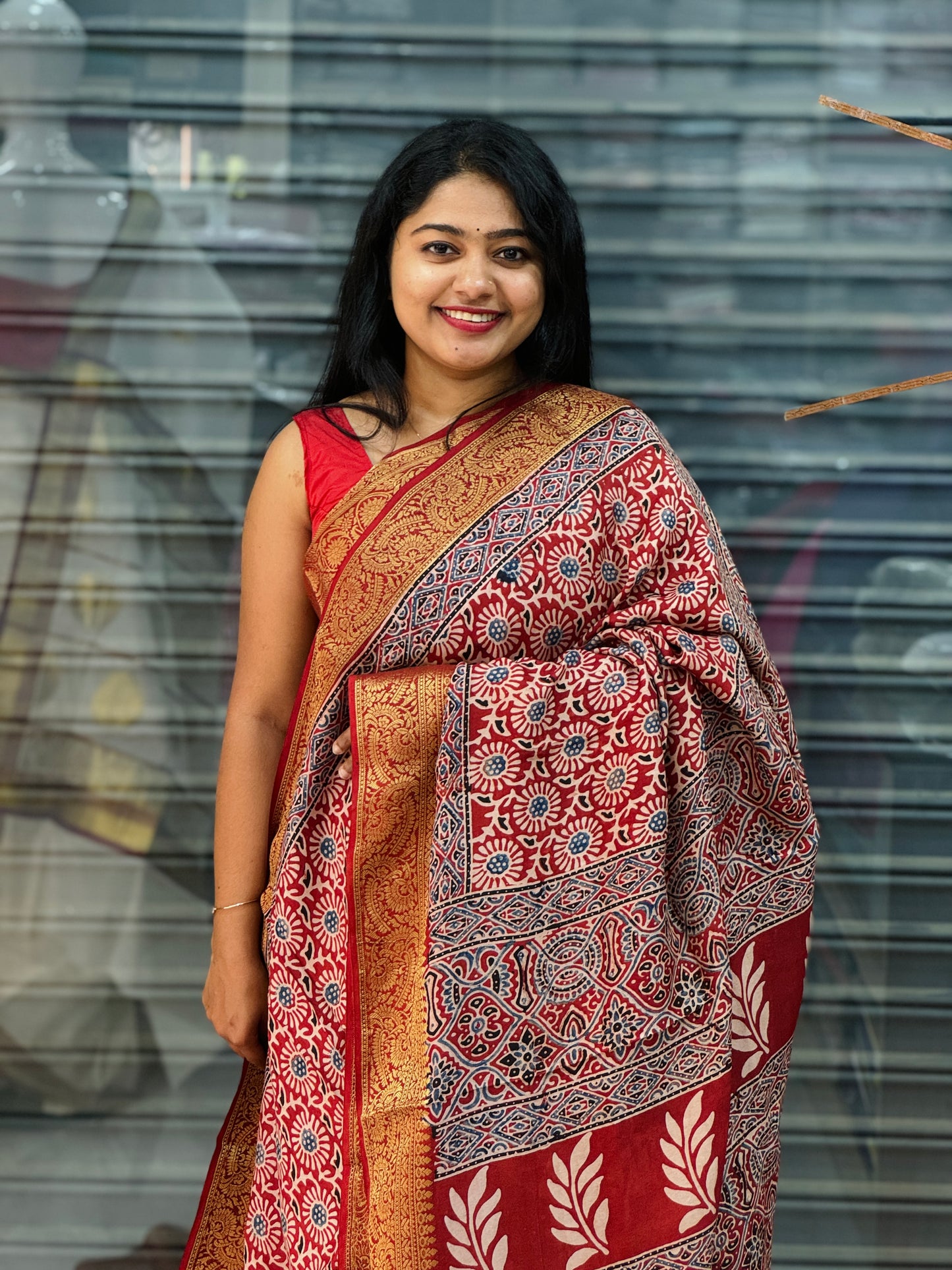 Elegant Red Dolla Silk Saree -A1344