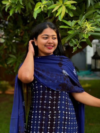 Batik Print | Georgette Fabric | Unstitched Churidar Material -
