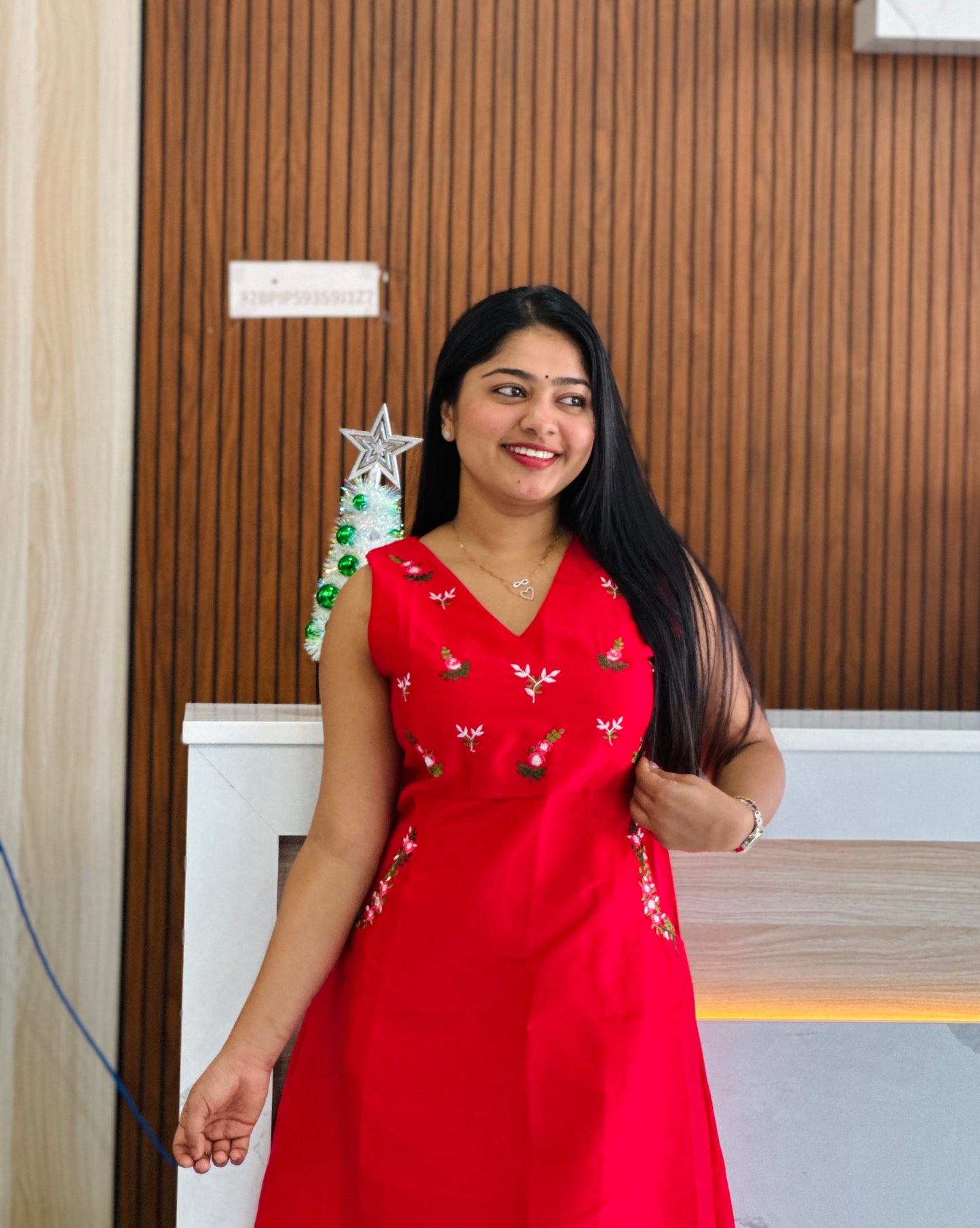 Christmas special Vatikan silk frock 🎄A1618