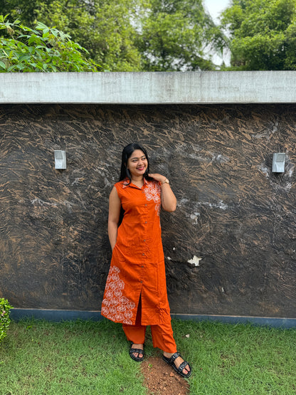 Stylish Collar Neck Corset with Pockets A- 1554