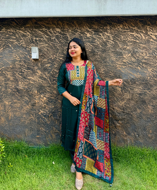 Grace in Green: Premium Gajji Modal Silk Elegance - A1383