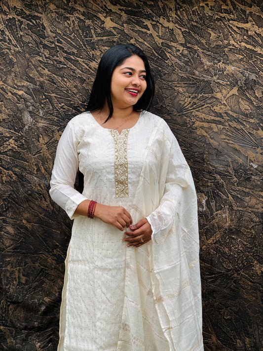 Onam Collection ✨ Elegant Offwhite Shade with Golden Line Detailing - A1520