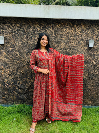 Maroon Three-Piece Set Made from pure cotton - A1440