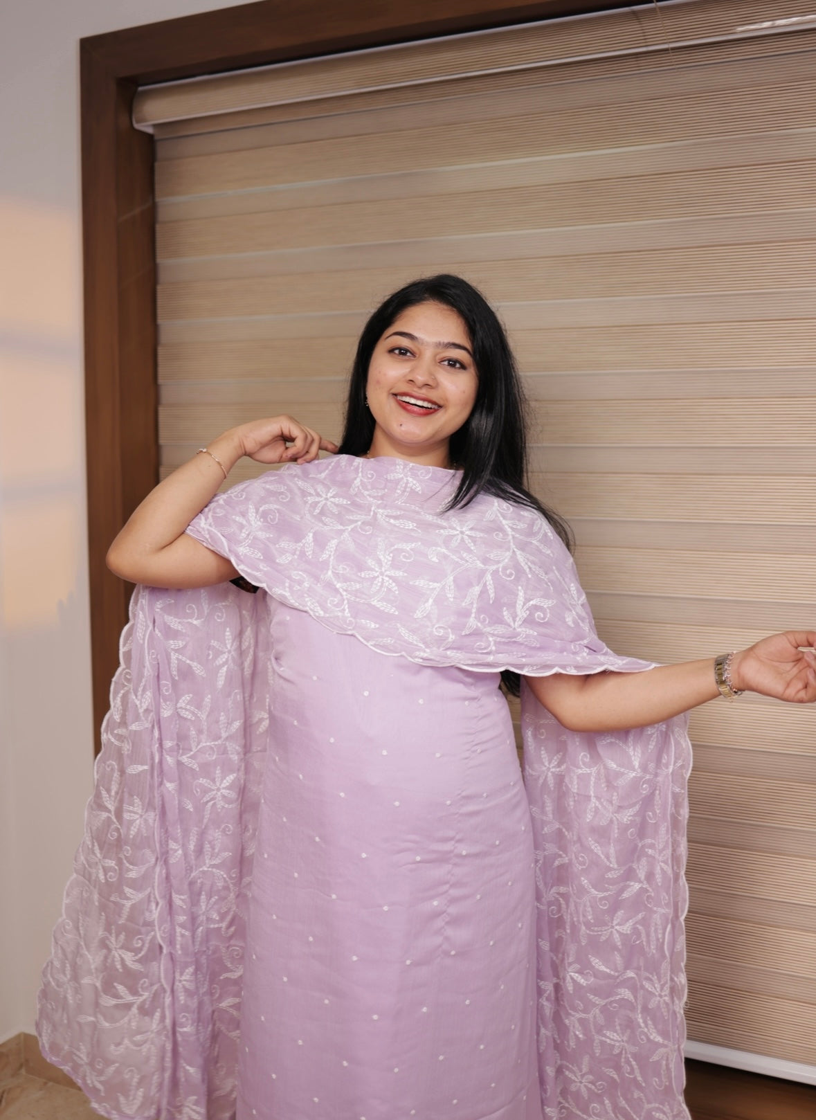 Crushed Chiffon with beautiful Lucknow Chikankari work A2029
