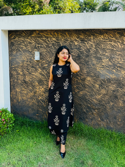 Black Sleevless cordset- A1398