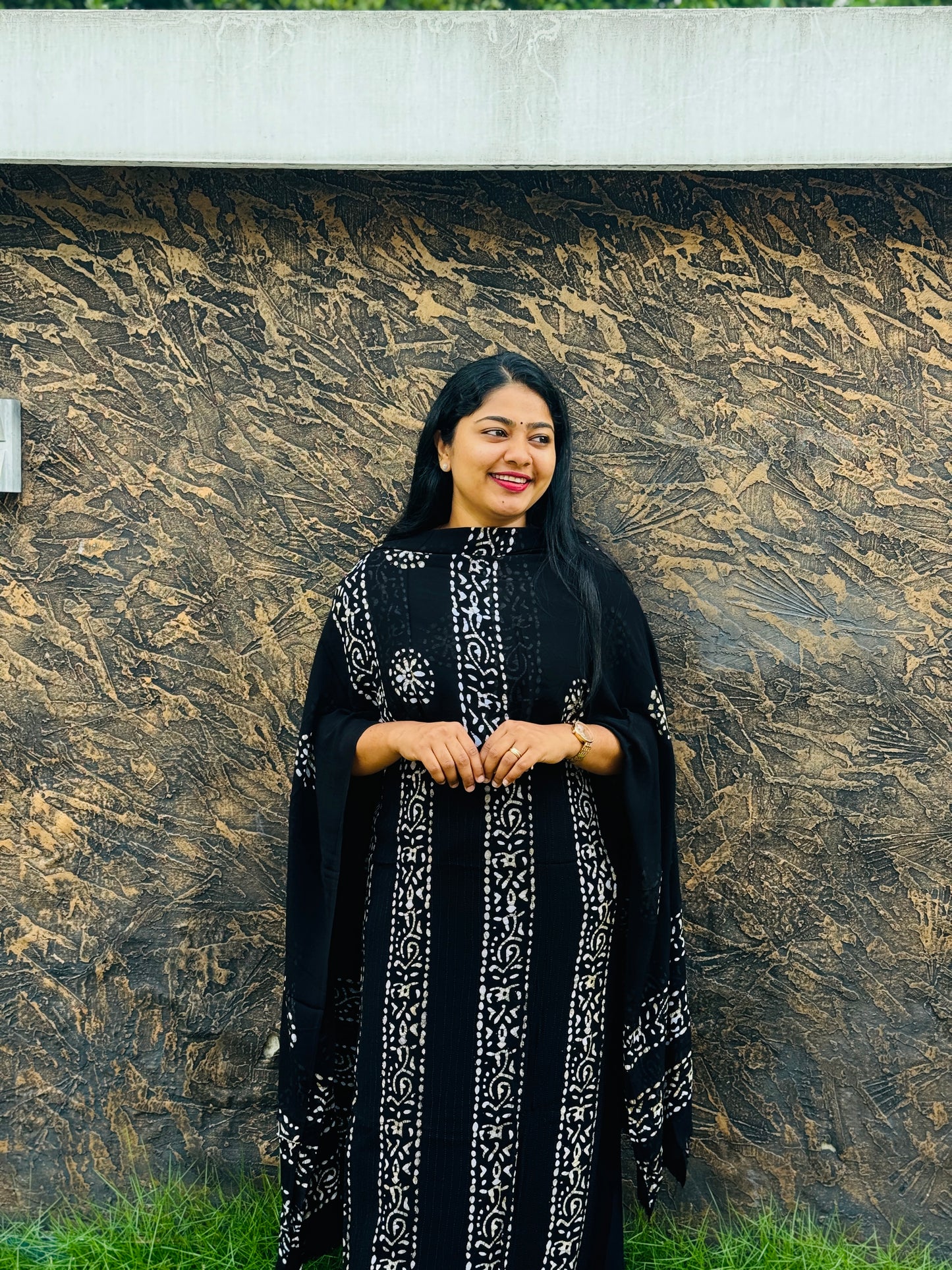 Georgette Batik Print Unstitched Churidar Material