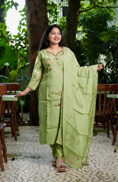 Chanderi Silk 3-Piece Salwar Set ✨A2012