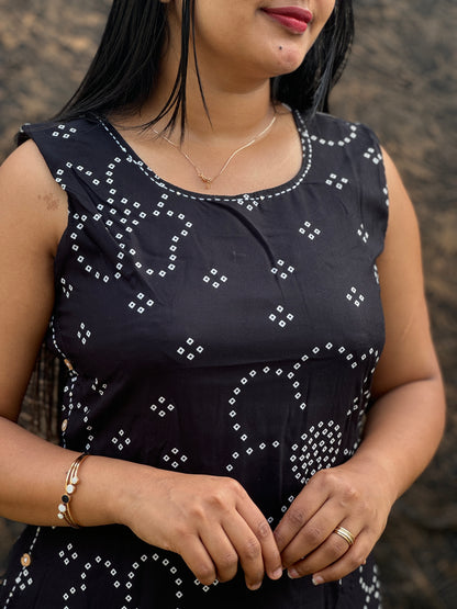 Soft cotton cordset in a classic black & white combo - A1434