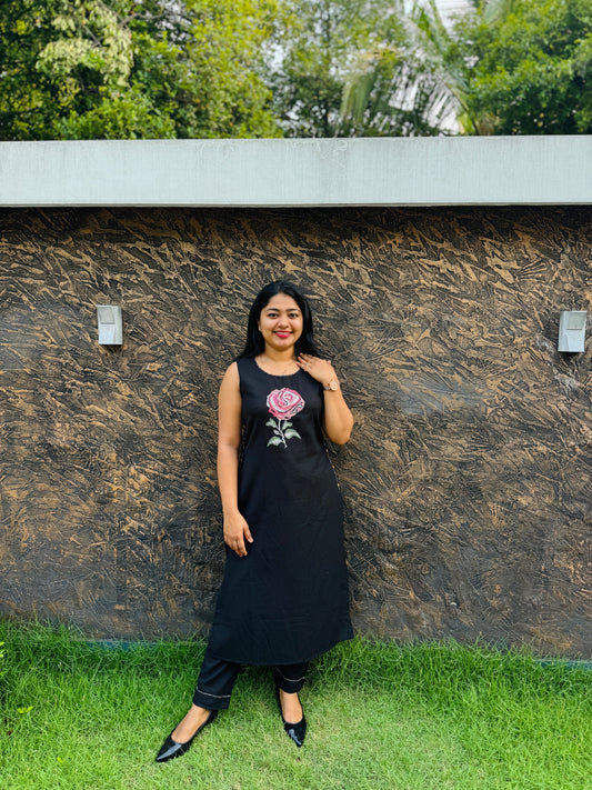 Elegance in every thread of black - A1365