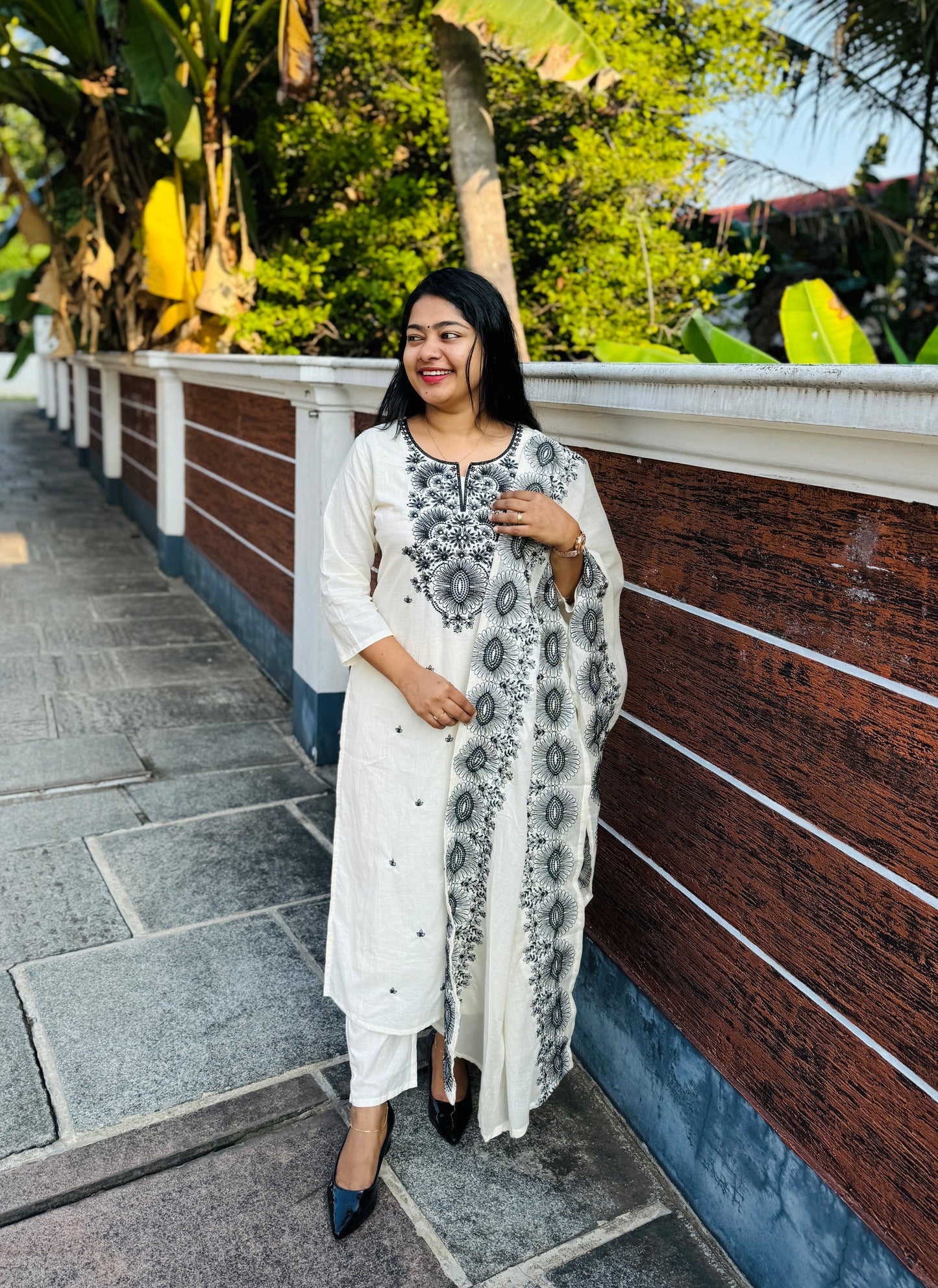 Elegant Mulmul Cotton 3 piece slitted Salwar Suit- A1324
