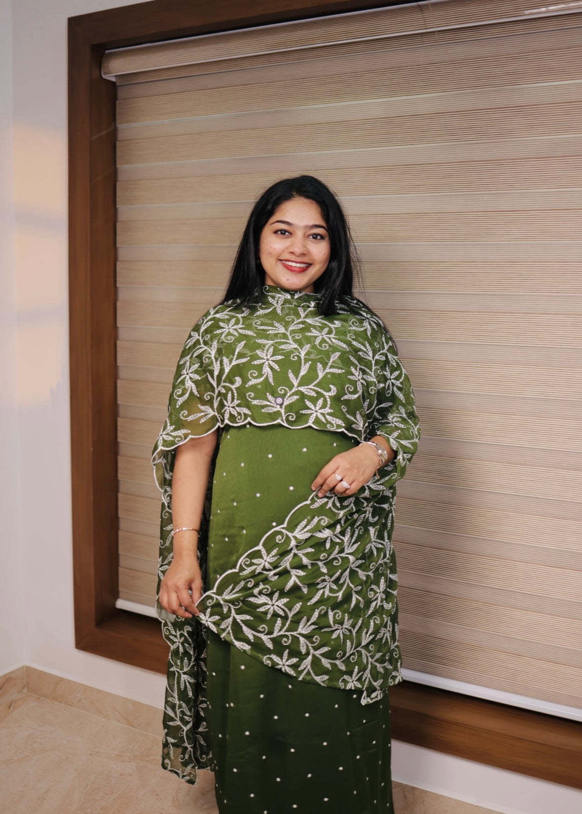 Crushed Chiffon with beautiful Lucknow Chikankari work A2029