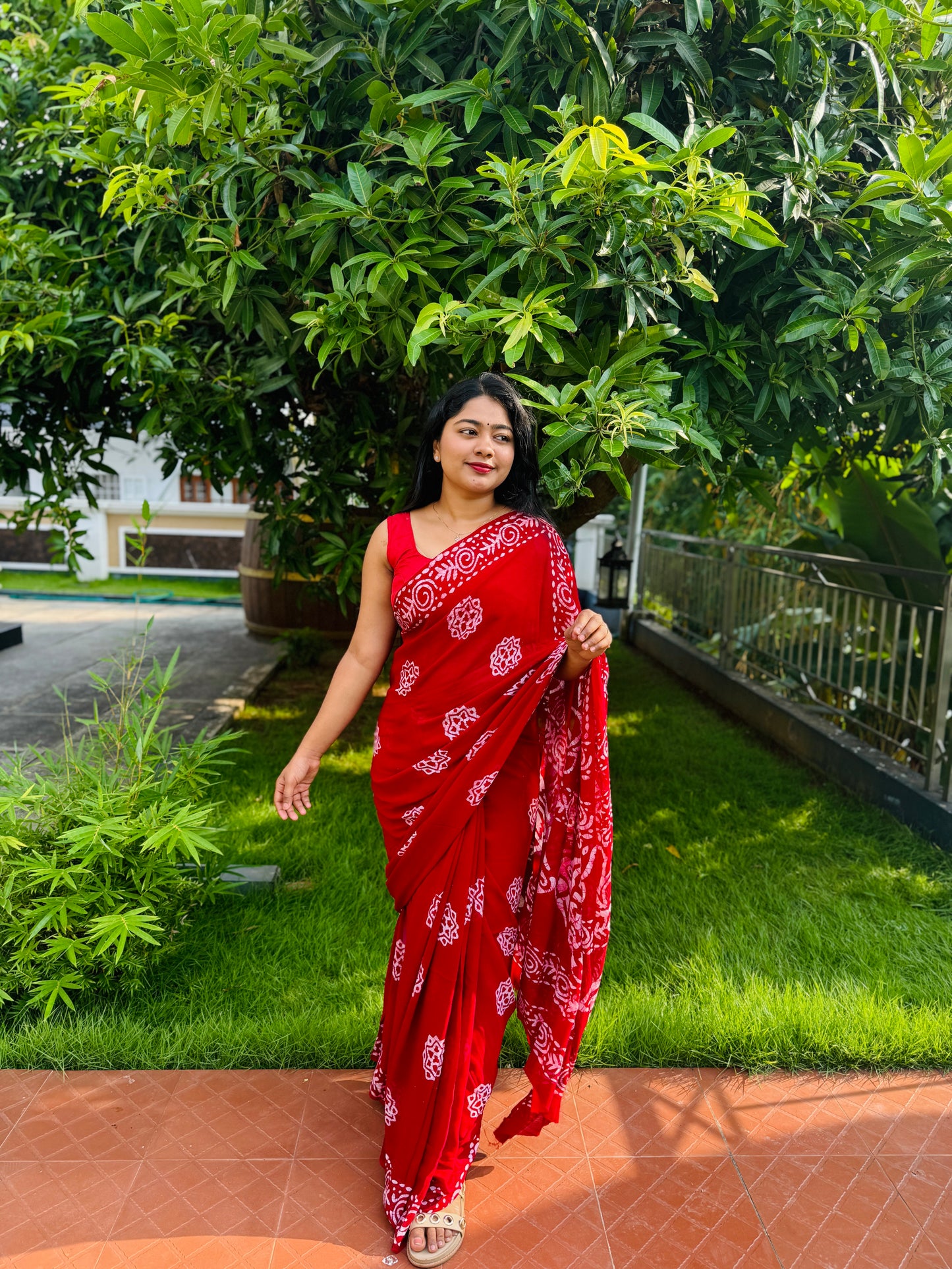 Elegant Viscose Georgette Saree- A1363