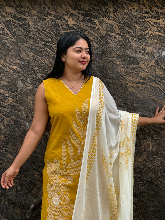 Yellow 3-Piece Sleeveless Salwar Set - A1480