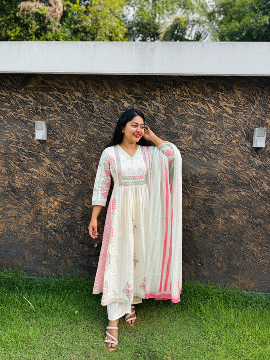 Elegant Handblock Printed Cotton Kurta - A1376