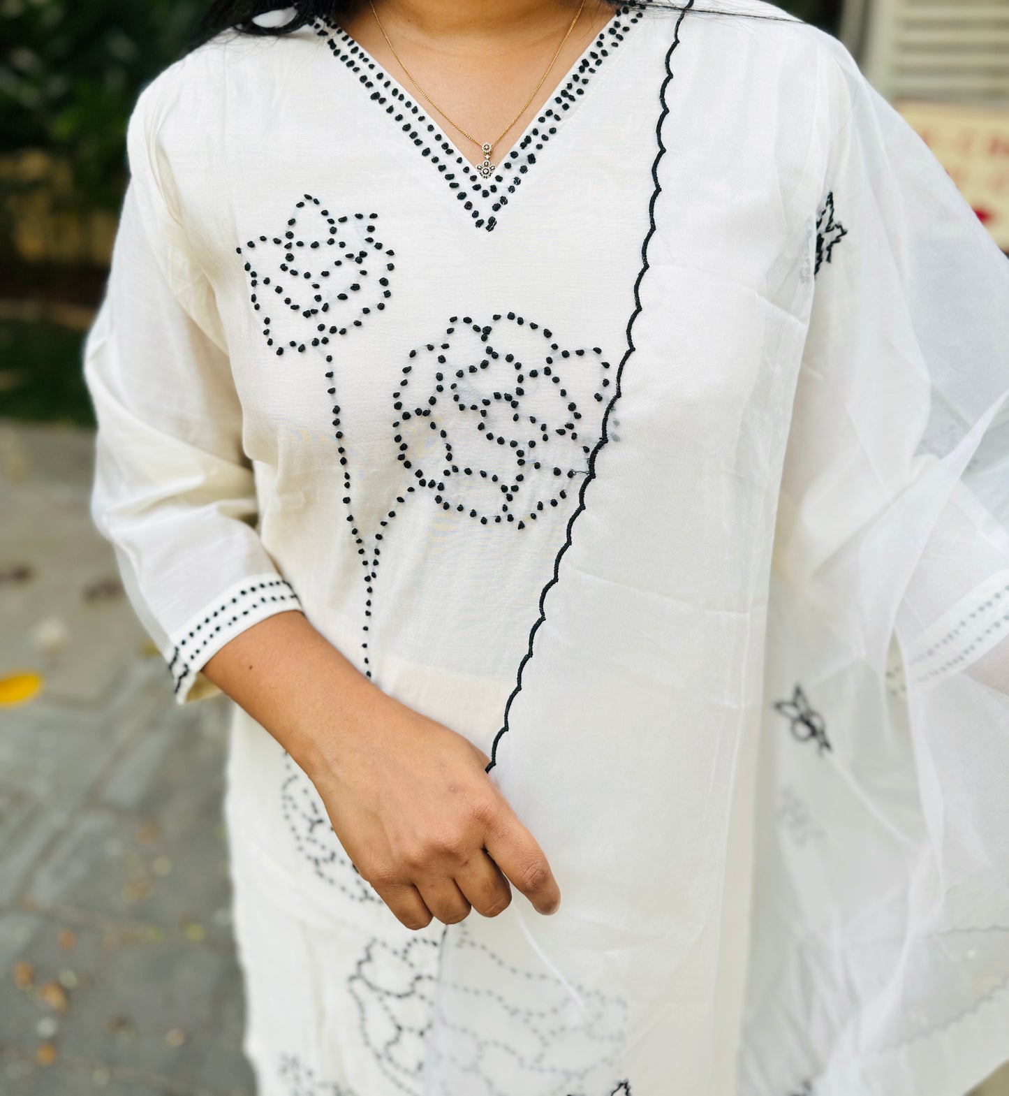 Offwhite Soft Silk 3 Piece Salwar Suit - A1310