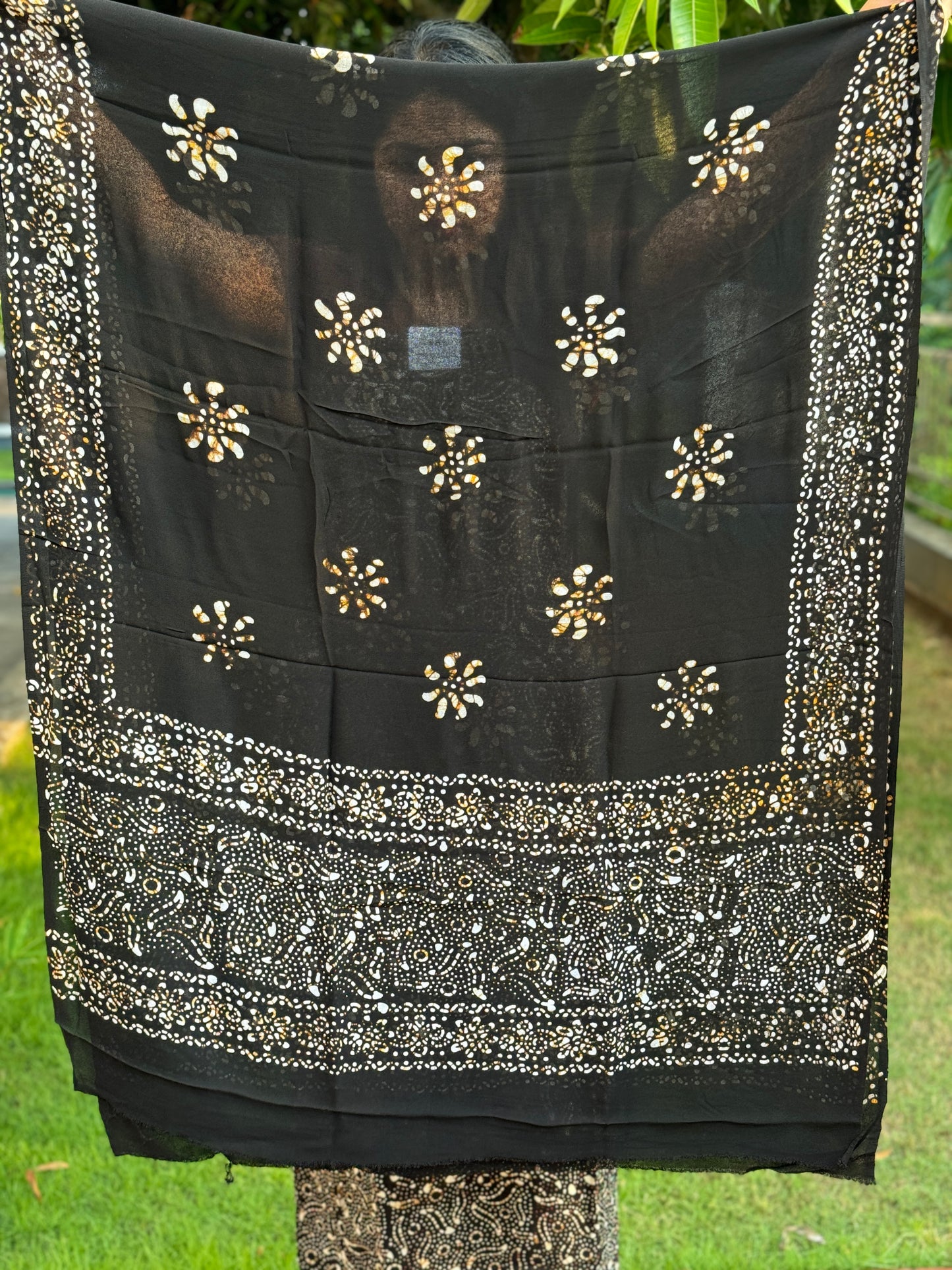 Black Georgette 3-Piece Unstitched Salwar Suit- A1035