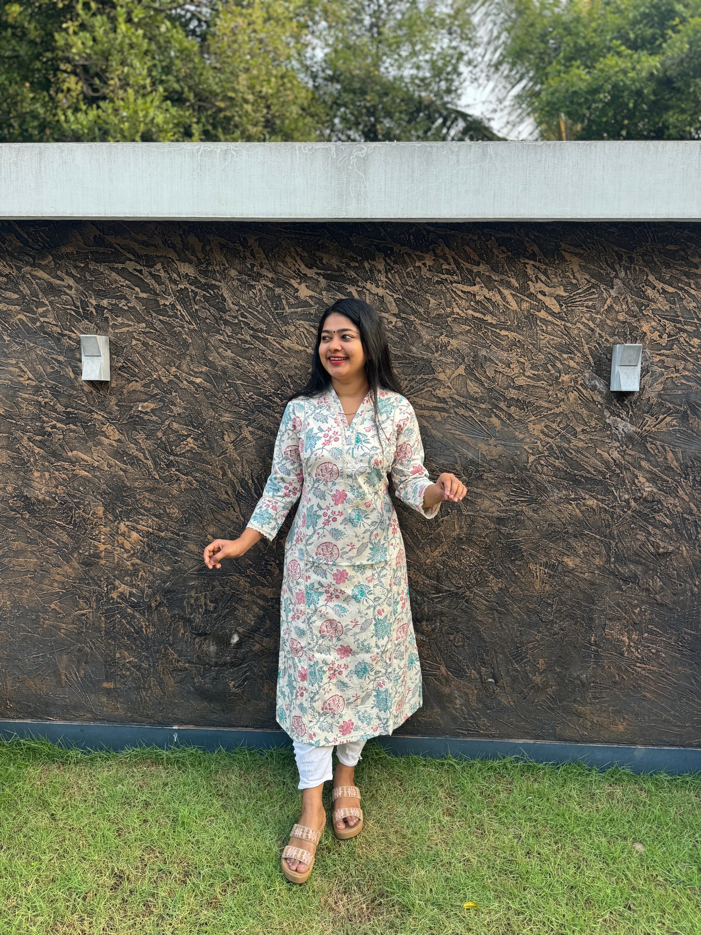 White Floral Khadi Cotton Kurta Top- A1024