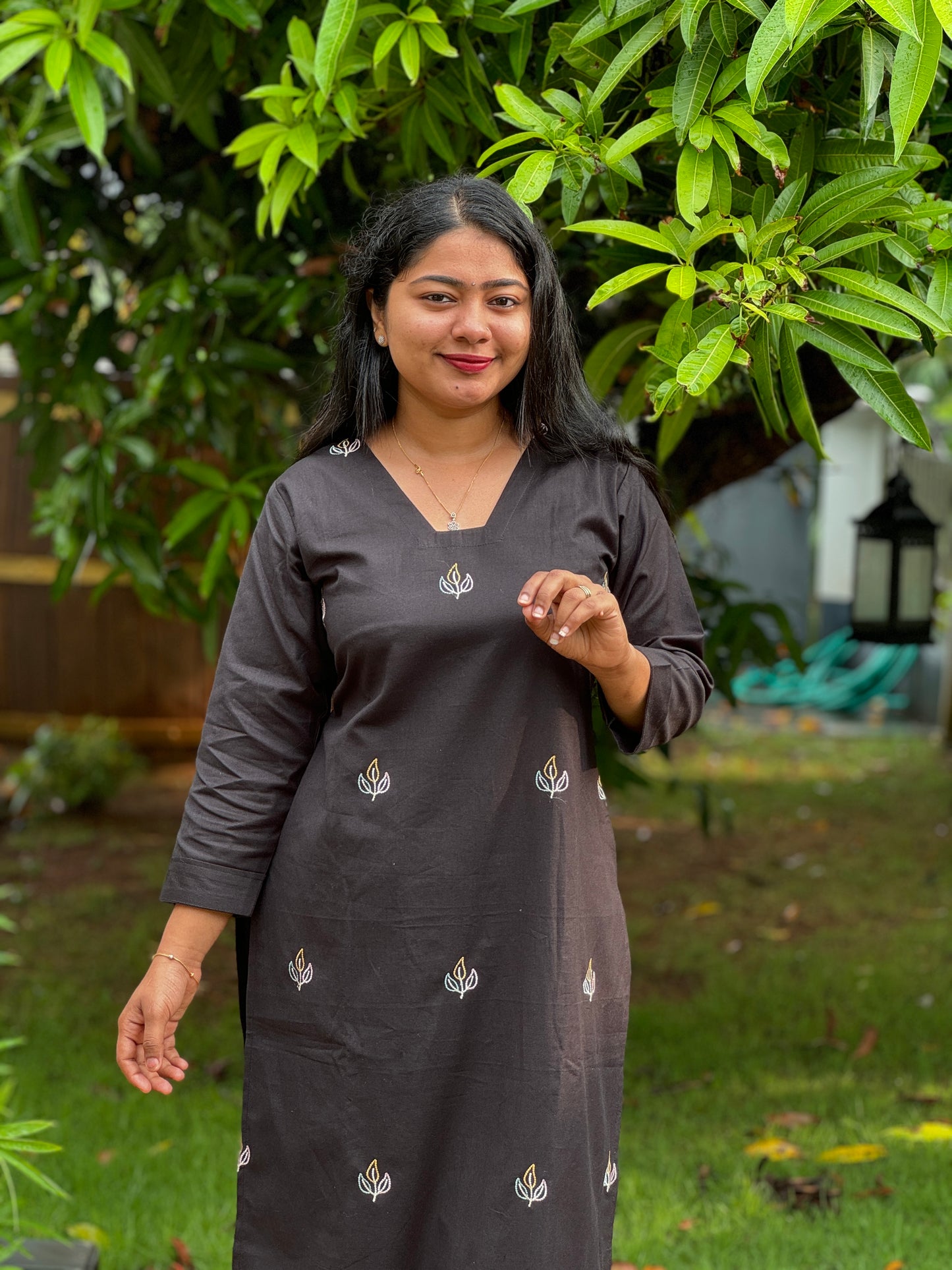 Black Pure Cotton Slitted 2 piece Kurti with Threadwork & Pockets-A1003